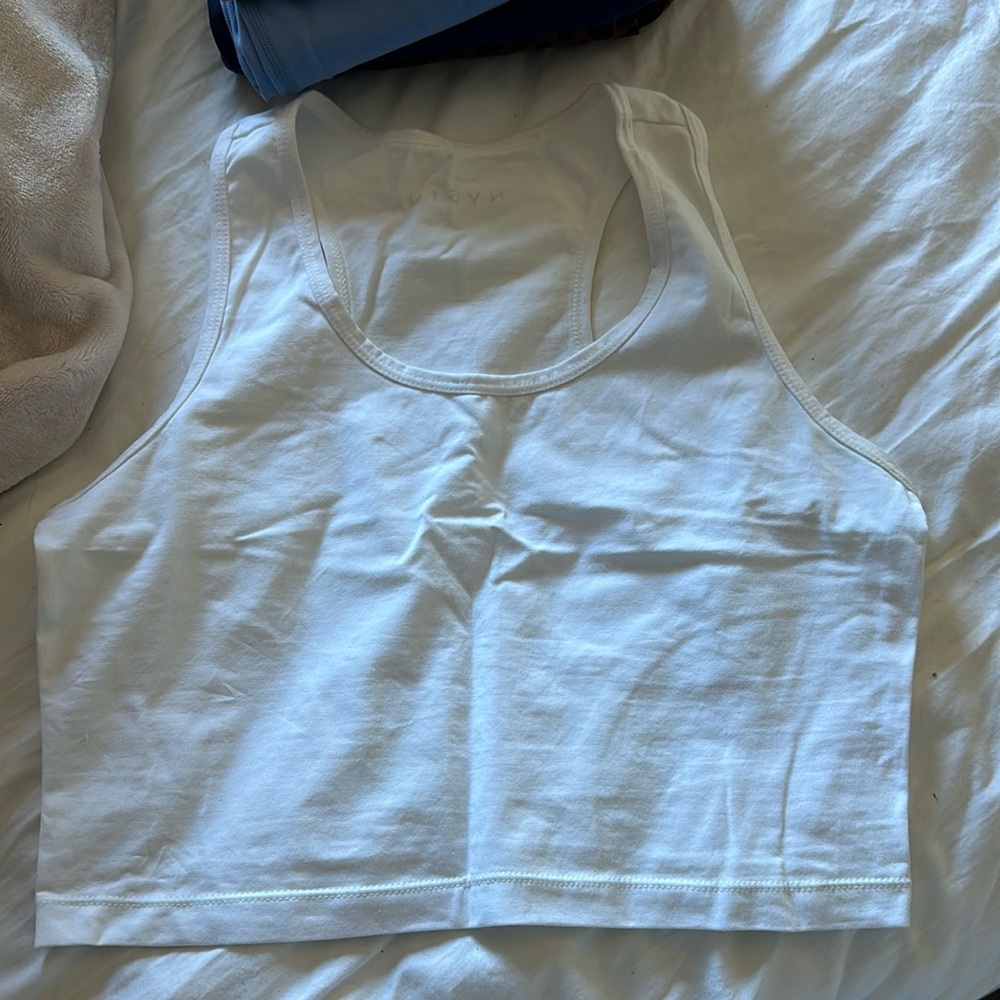 Nwot nvgtn crop